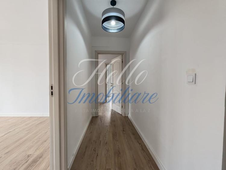 Apartament cu 4 camere semidecomandat în Dâmbul Rotund