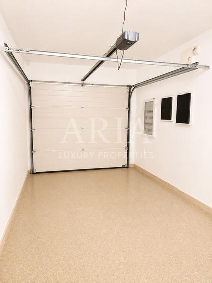 Casă individuală cu 5 camere cu Canalizare în Pipera