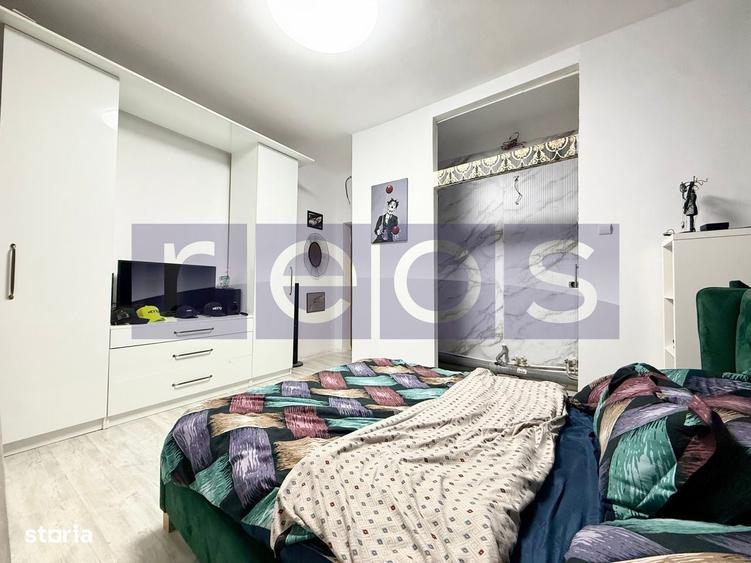 Apartament cu 4 camere semidecomandat în Universitate