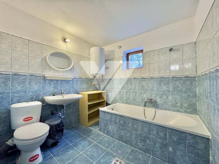 Casă individuală cu 2 camere cu Canalizare în Slimnic