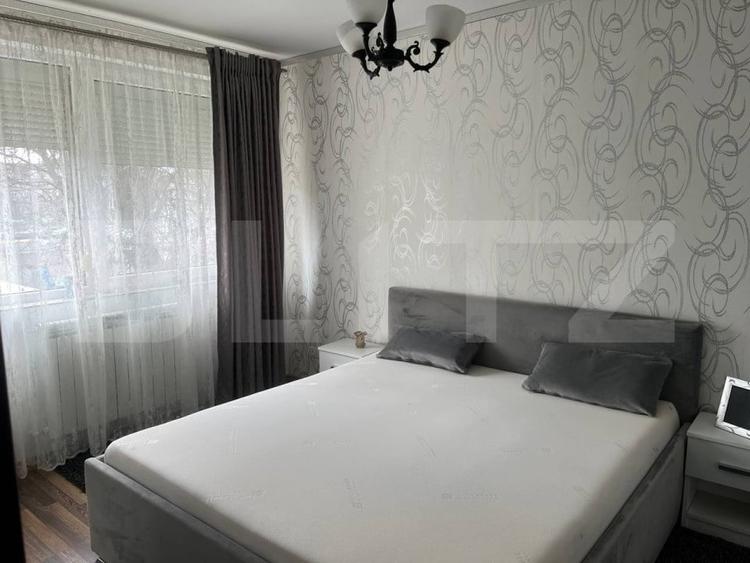 Apartament cu 3 camere semidecomandat, mobilat în Lipovei