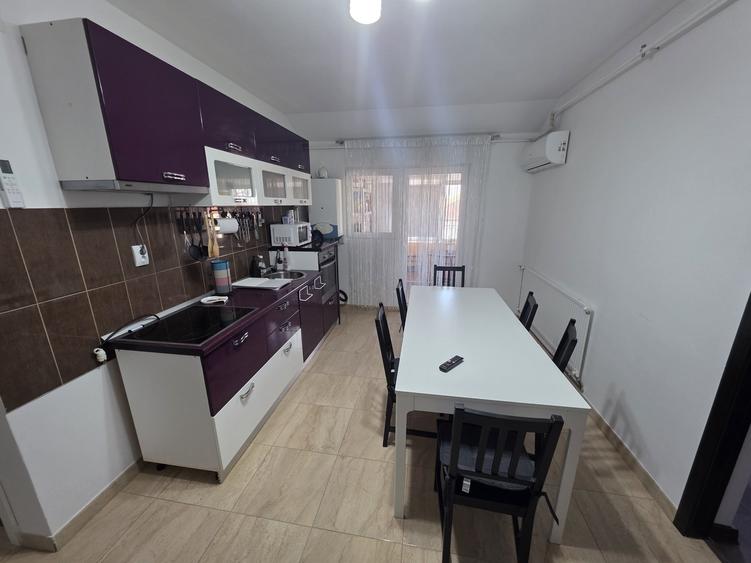 Apartament cu 2 camere decomandat în Bucovina