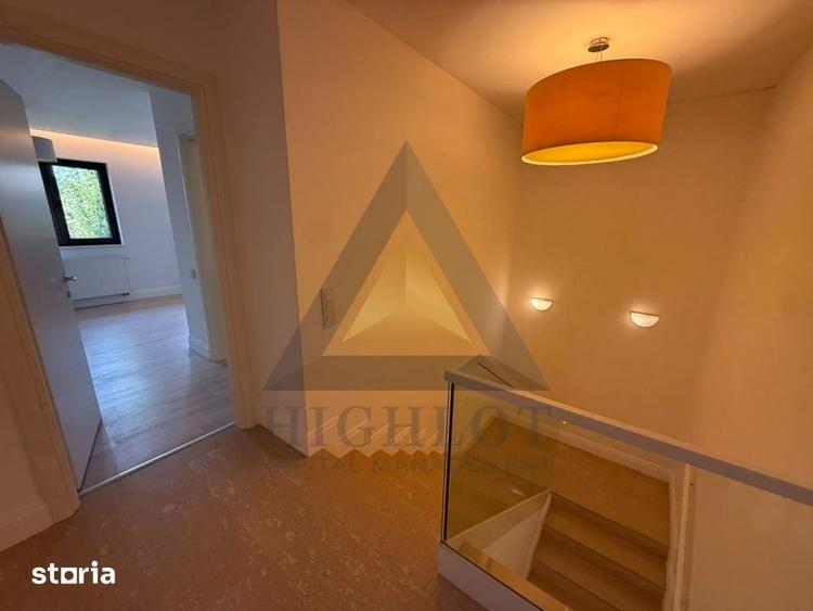 Casă cu 5 camere cu Teren 323 Mp în Central