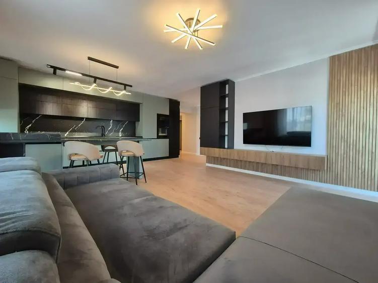 Apartament cu 2 camere decomandat în Titan — fotografia 3