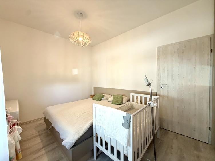 Apartament cu 2 camere decomandat, mobilat în Dumbrăvița