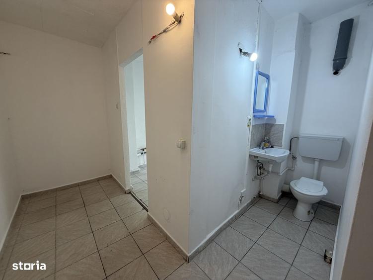 Spațiu comercial, de 30 mp, în Mioveni