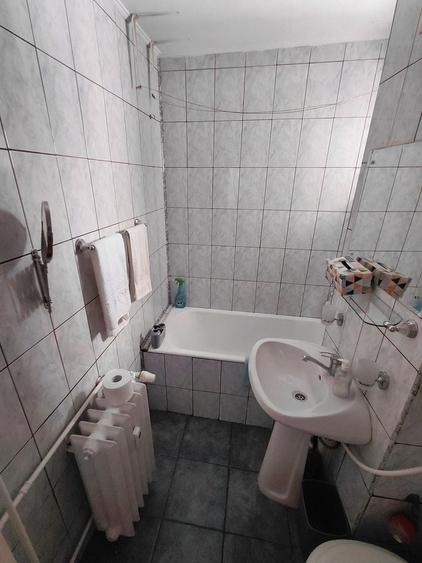 Apartament cu 2 camere semidecomandat, mobilat în Doamna Ghica