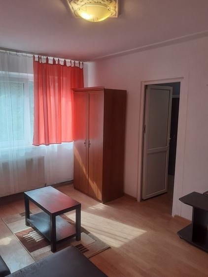 Apartament cu 2 camere nedecomandat în Vest