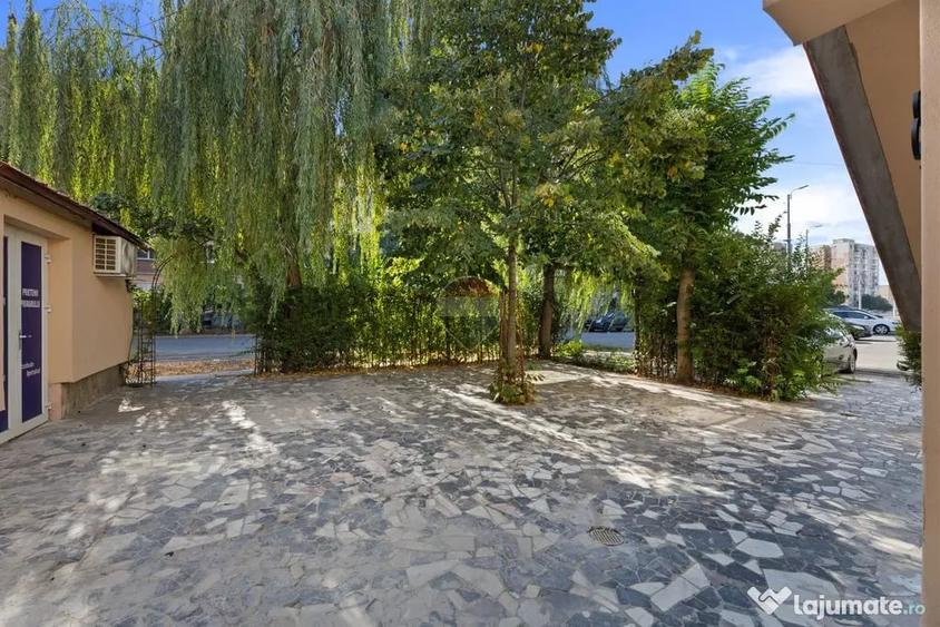 Casă cu 4 camere cu Teren 140 Mp în Central