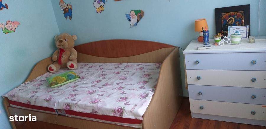 Apartament cu 3 camere decomandat în Central