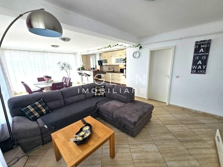 Penthouse cu 3 camere decomandat, mobilat în Șelimbăr