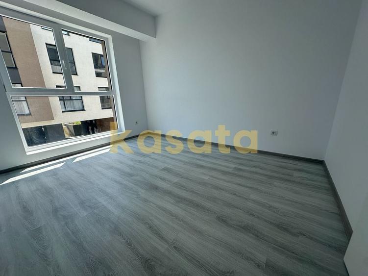 Apartament cu 3 camere decomandat în Theodor Pallady