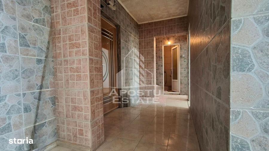 Apartament cu 4 camere în Sud