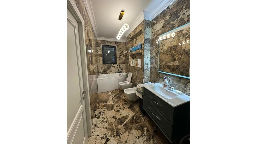 Apartament cu 3 camere decomandat, mobilat în Aviației