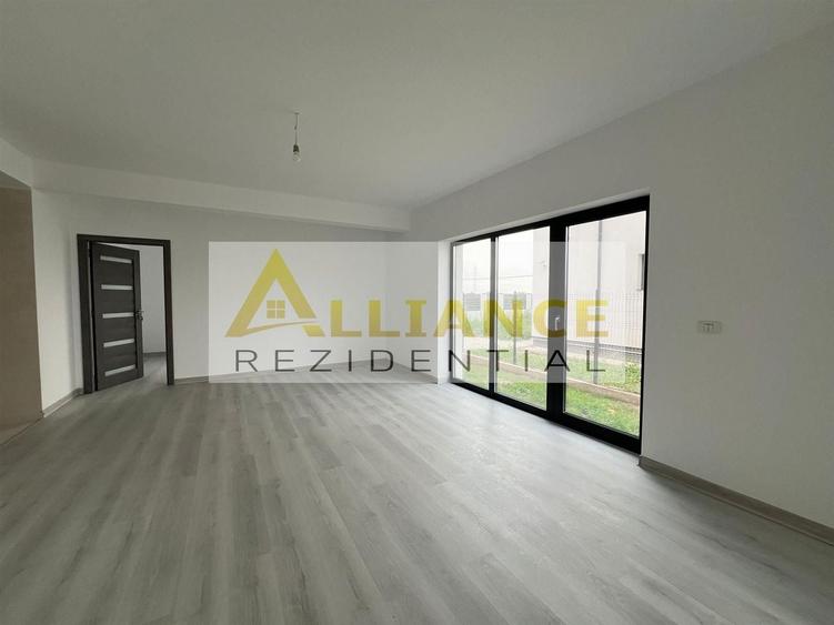 Casă individuală cu 4 camere decomandat cu Canalizare în Berceni