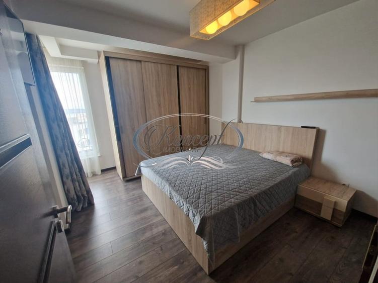 Apartament cu 3 camere semidecomandat, mobilat în Andrei Mureșanu