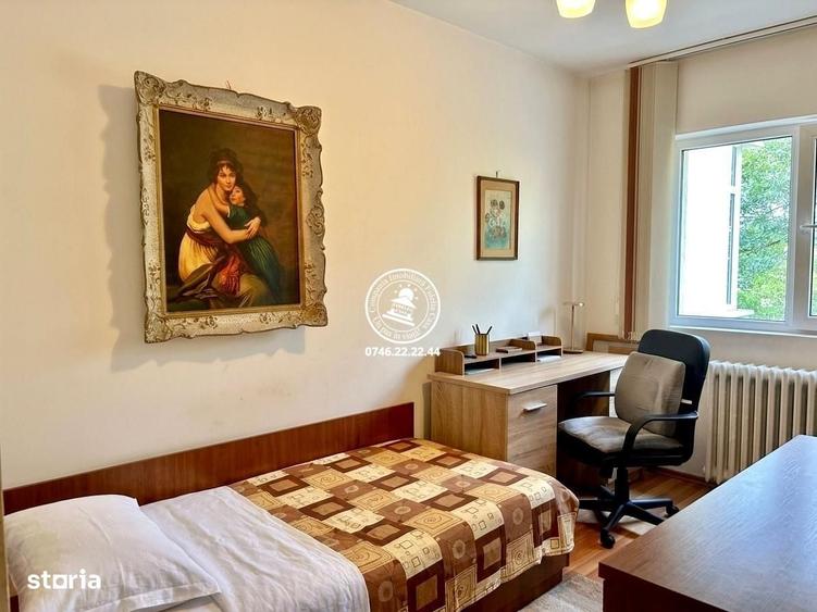 Apartament cu 3 camere decomandat în Central