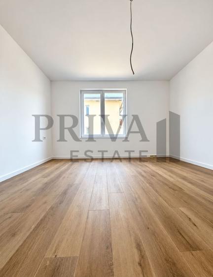 Duplex cu 4 camere cu Canalizare în Chișoda