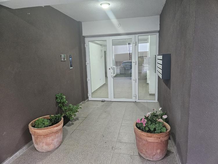 Apartament cu 2 camere nedecomandat în Exterior Vest