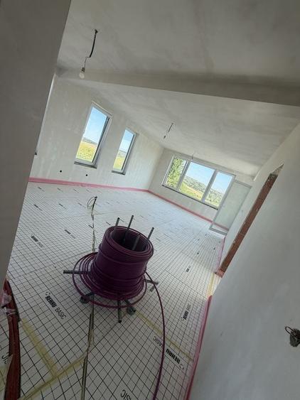 Casă cu 3 camere în Hidiș
