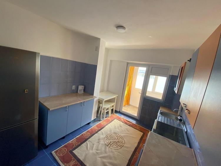 Apartament cu 2 camere decomandat în Obor