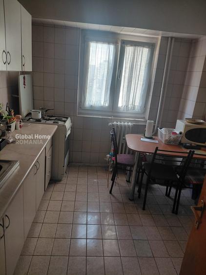 Apartament cu 4 camere decomandat în Pantelimon