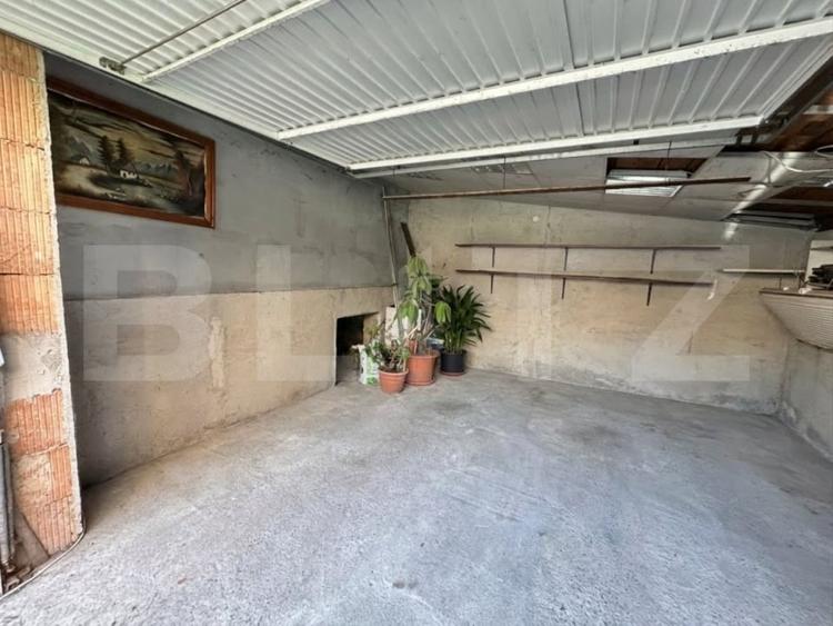 Casă individuală cu 5 camere cu Canalizare în Bălcescu