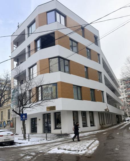 Apartament cu 3 camere decomandat în Ferdinand