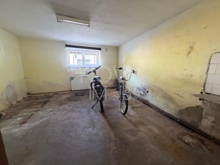 Casă individuală cu 4 camere cu Canalizare în Lazaret