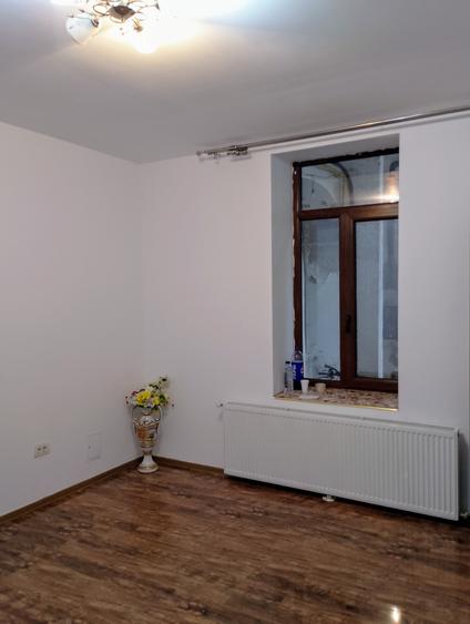 Casă cu 2 camere cu Canalizare în Traian