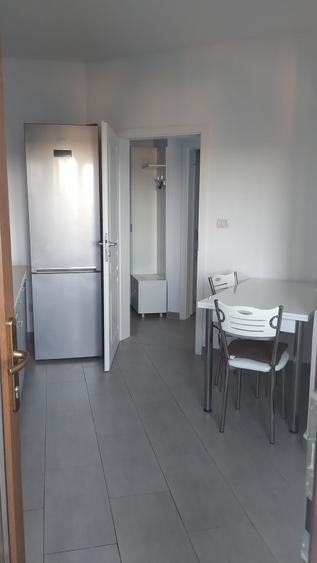 Apartament cu 2 camere decomandat în Valea Adâncă