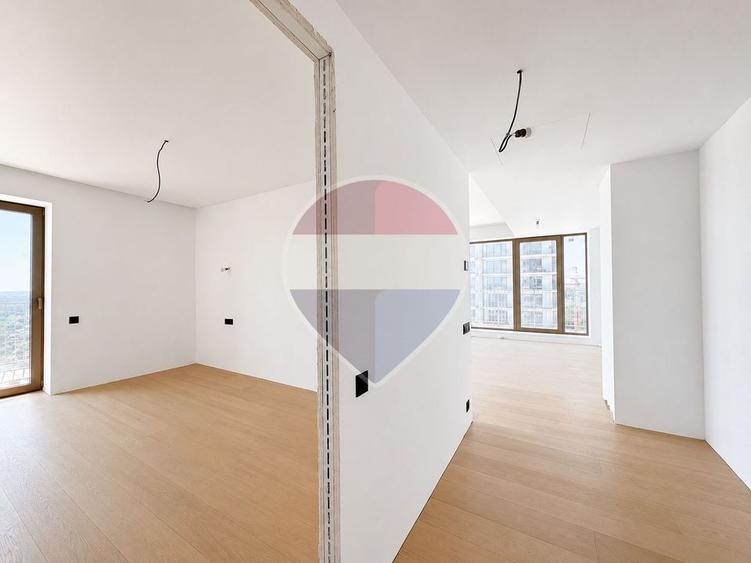 Apartament cu 4 camere decomandat în Pipera