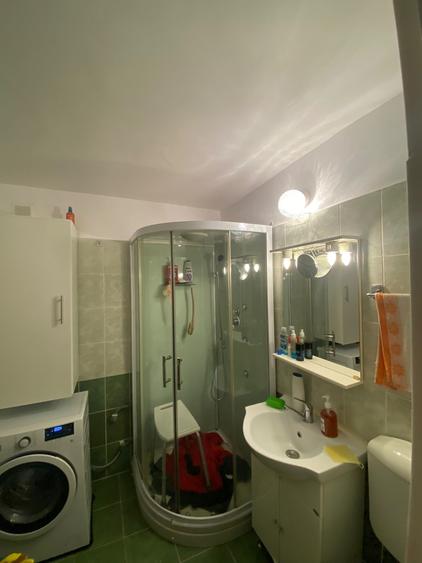Apartament cu 3 camere decomandat în Dristor