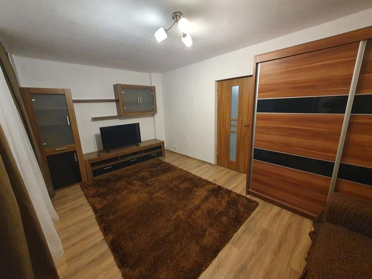 Apartament cu 2 camere decomandat în Mărgeanului