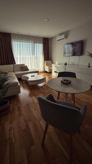Apartament cu 2 camere decomandat în Băneasa