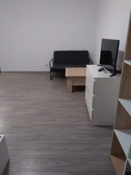 Garsonieră decomandată, mobilată în Nerva Traian