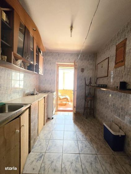 Apartament cu 2 camere decomandat în Micro 17