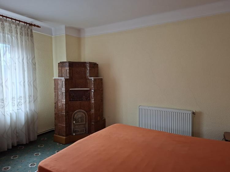 Casă individuală cu 3 camere cu Garaj în Poiana Țapului