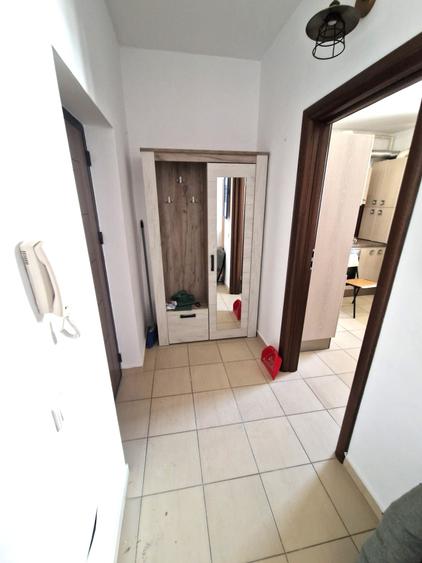 Apartament cu 2 camere semidecomandat în Drumul Taberei