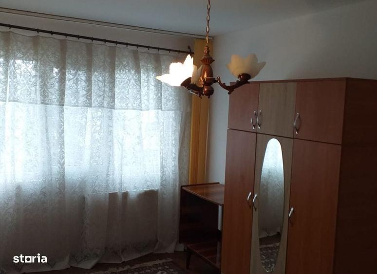 Apartament cu 2 camere în Podu Roș