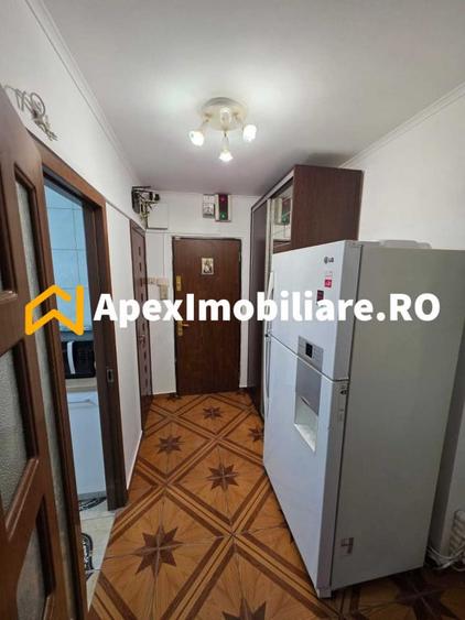 Apartament cu 3 camere decomandat în Militari