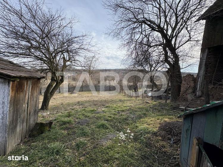 Casă cu 4 camere cu Teren 60 Mp în Loamneș
