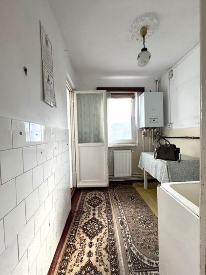 Apartament cu 2 camere semidecomandat în Micro 40