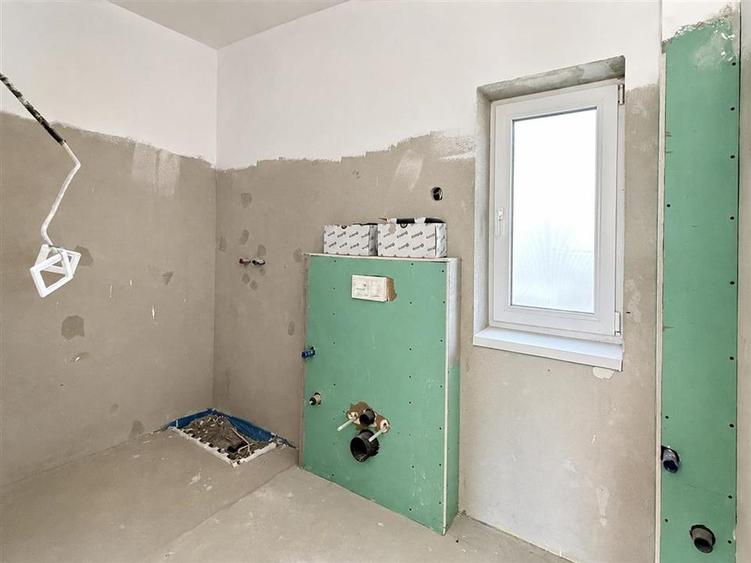 Casă individuală cu 4 camere cu Teren 300 Mp în Turnișor