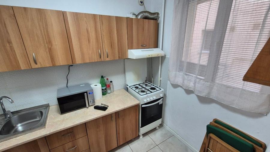Apartament cu 2 camere semidecomandat, mobilat în Iancului