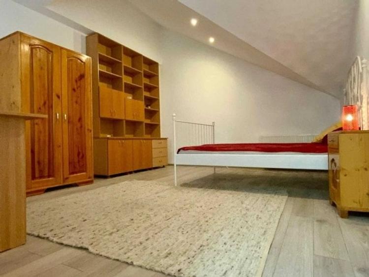 Apartament cu 3 camere decomandat, mobilat în Colentina