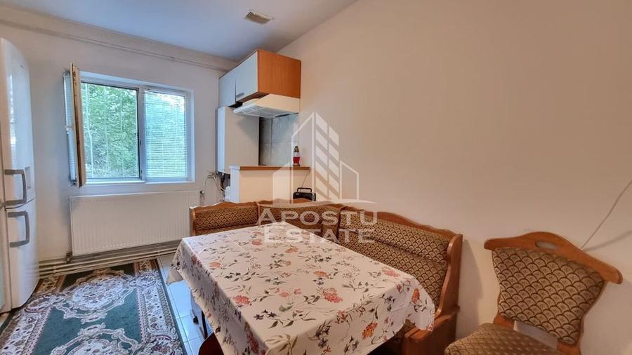 Apartament cu 3 camere decomandat în Aradului