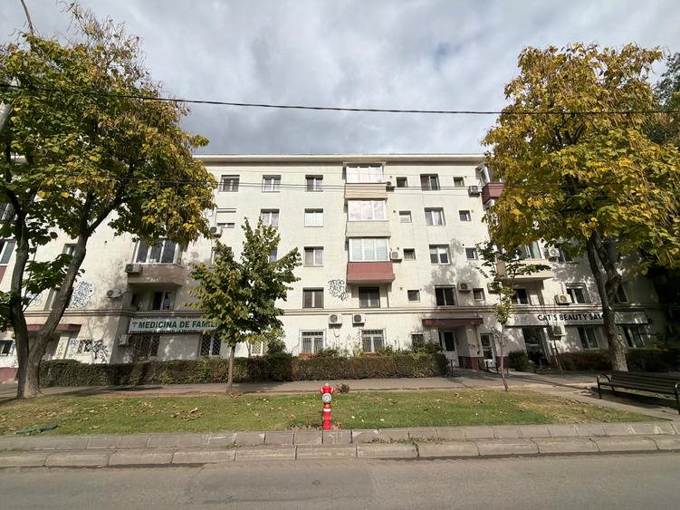 Apartament cu 2 camere semidecomandat în Domenii