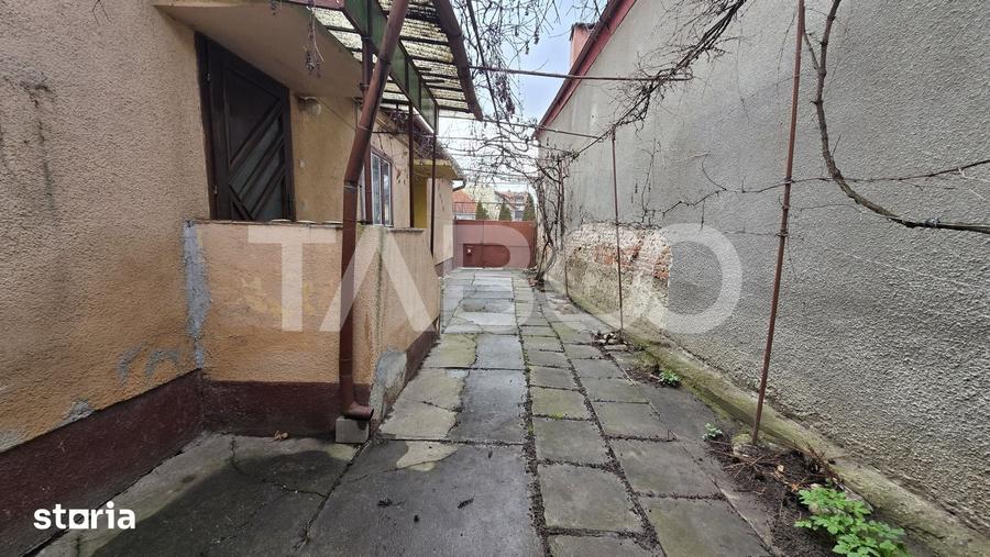 Casă cu 3 camere cu Teren 320 Mp în Lazaret