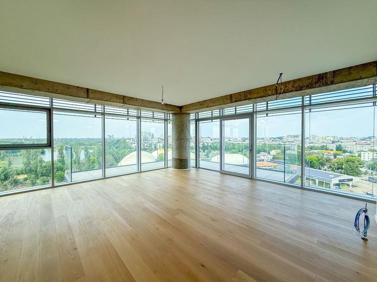 Apartament cu 5 camere semidecomandat în Aviației